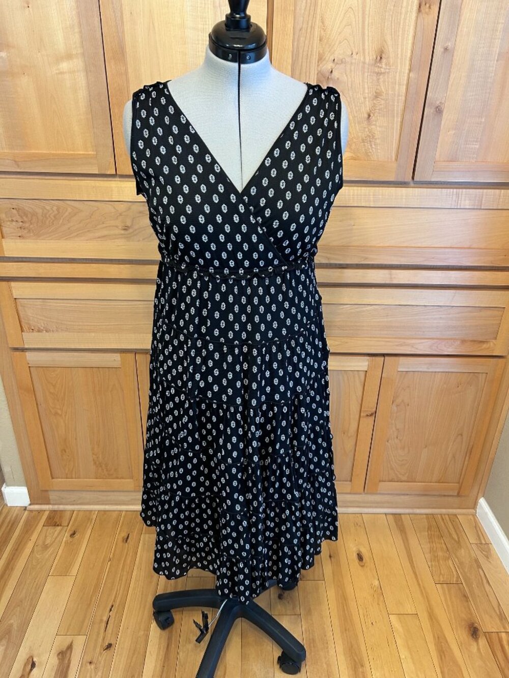 V-neck Black Flowy Tier detail Dress
